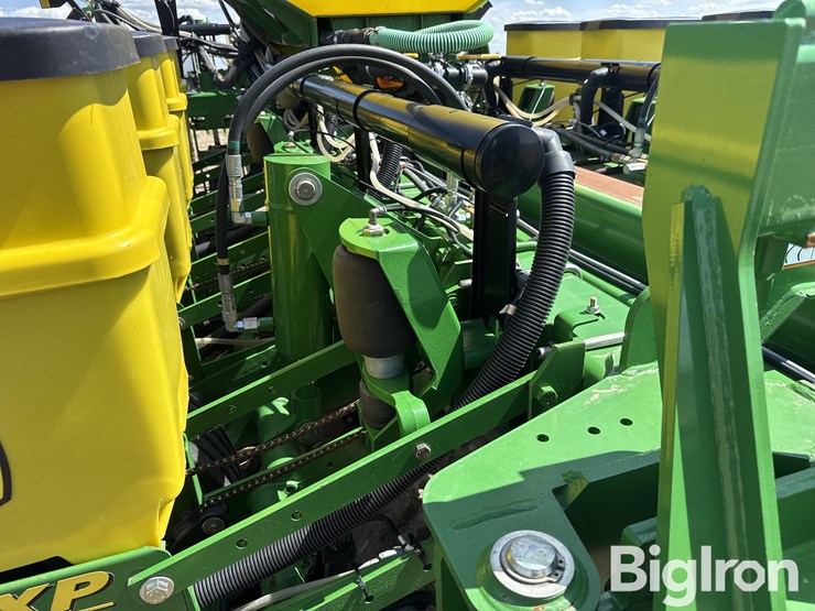 2009-john-deere-1770nt-image-15