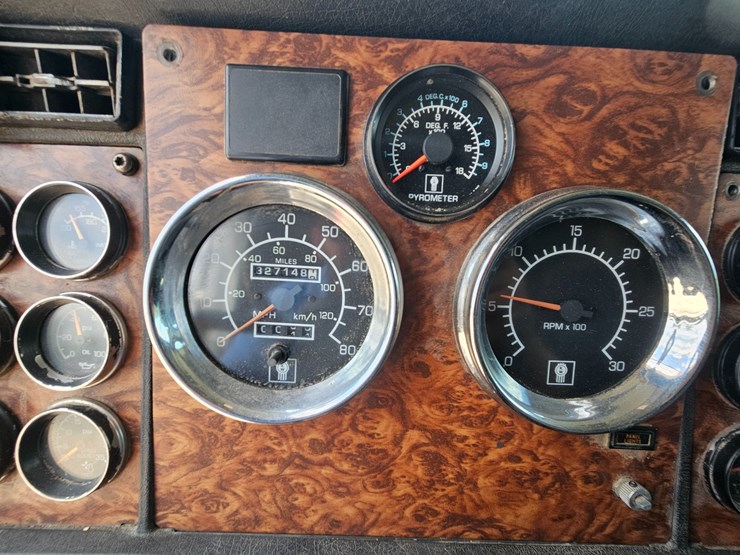 2000-kenworth-w900-image-68