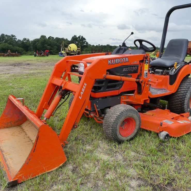 KUBOTA BX2230