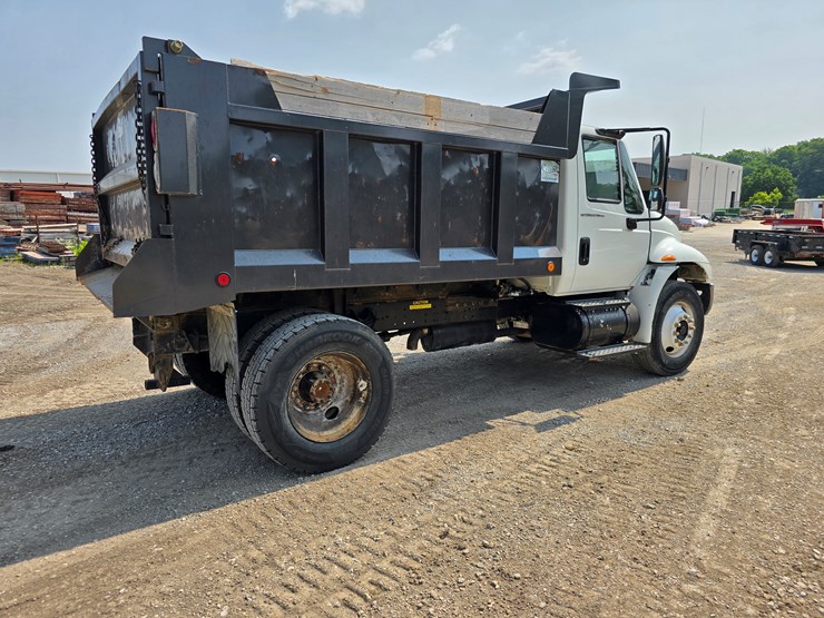 2007-international-durastar-4300-image-32