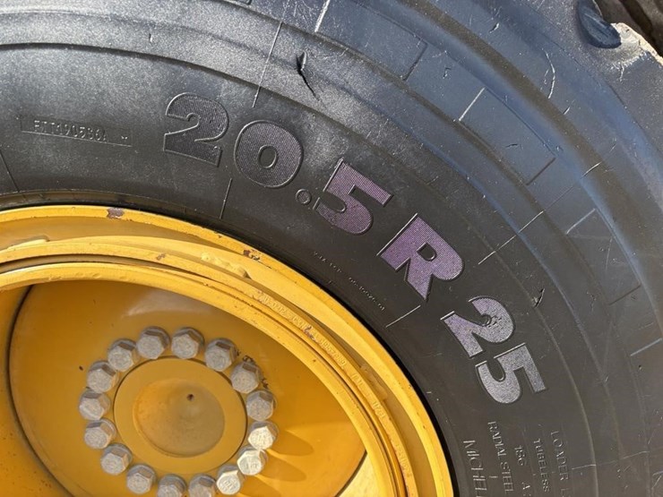 2019-caterpillar-930m-image-20