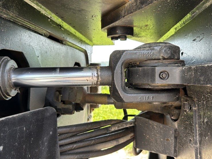 2010-john-deere-2010-image-30
