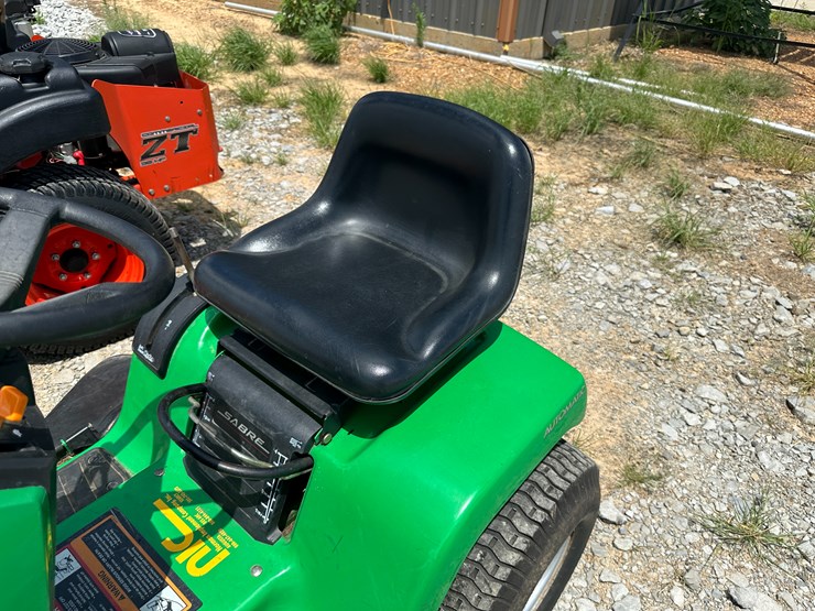 #17-•-sabre-ride-on-lawn-mower-gx1438b120097-inv#:-25893-image-29