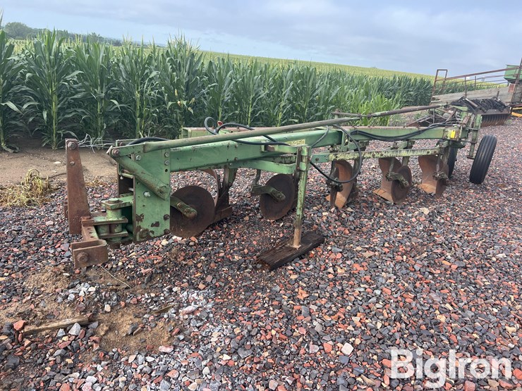 john-deere-5-image-1