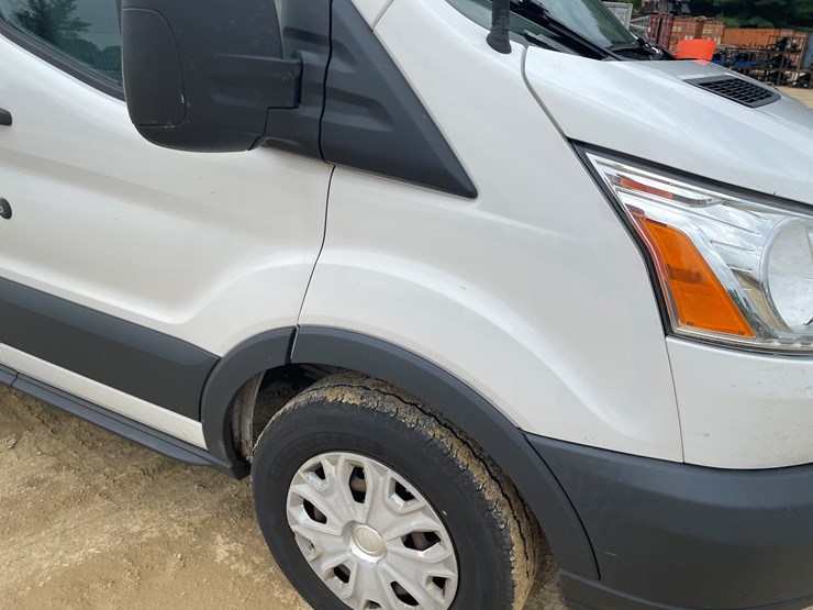 2015-ford-transit-image-20