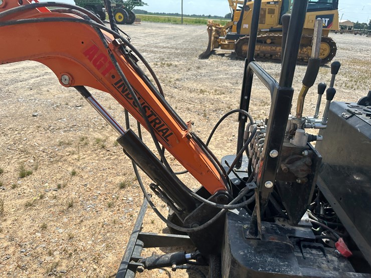 #81-•-agt-q12-mini-excavator-inv#:-25205-image-20