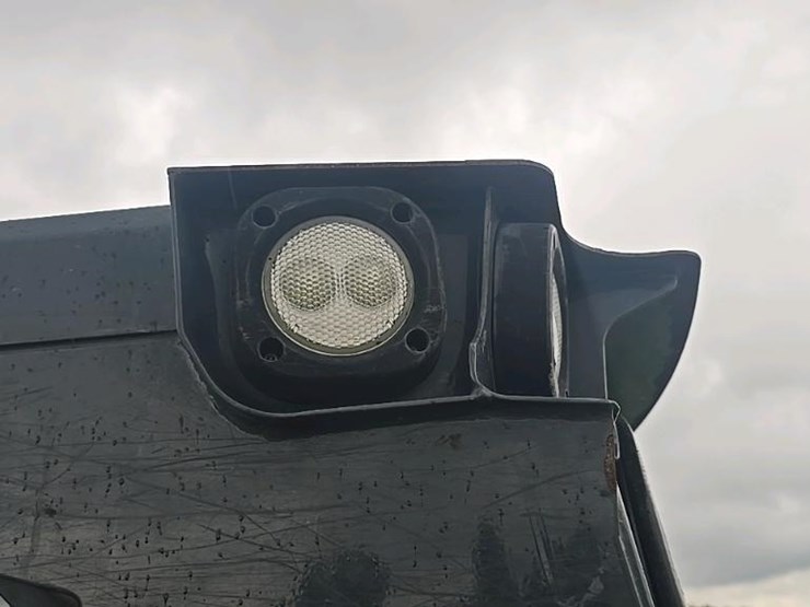 2018-deere-333g-image-37