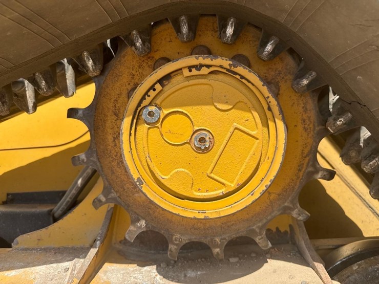 2019-caterpillar-299d2-xhp-image-10