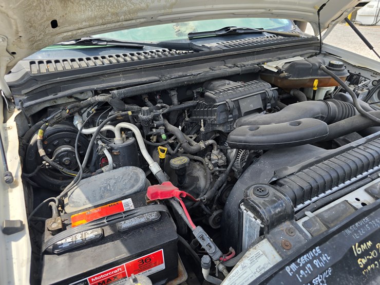2005-ford-f350-image-40