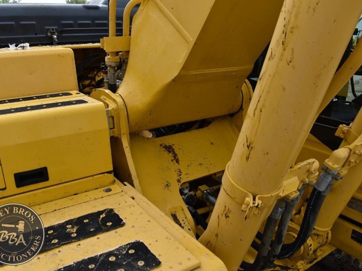 2015-komatsu-pc360-lc-11-image-49