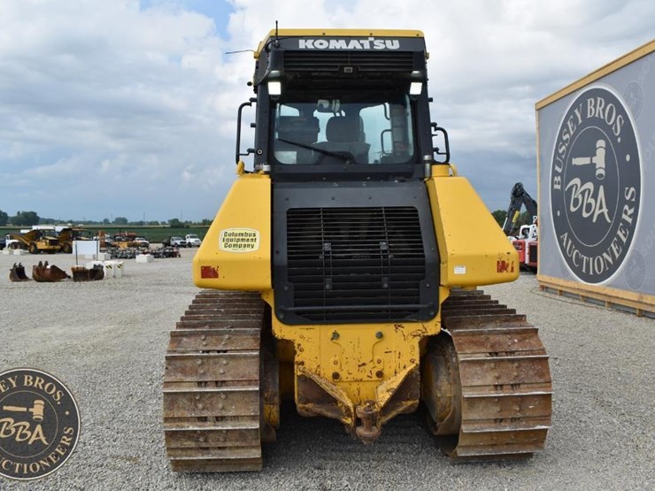 2015-komatsu-d61exi-23-image-12