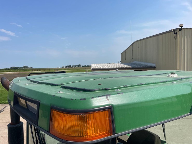 john-deere-8400-image-53