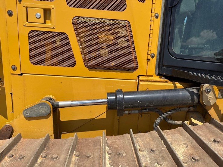 2019-caterpillar-d3k2-xl-image-20