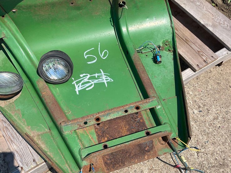 john-deere-4010-image-3