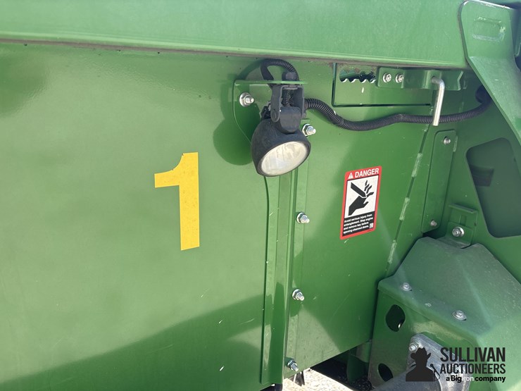 2020-john-deere-712c-image-14