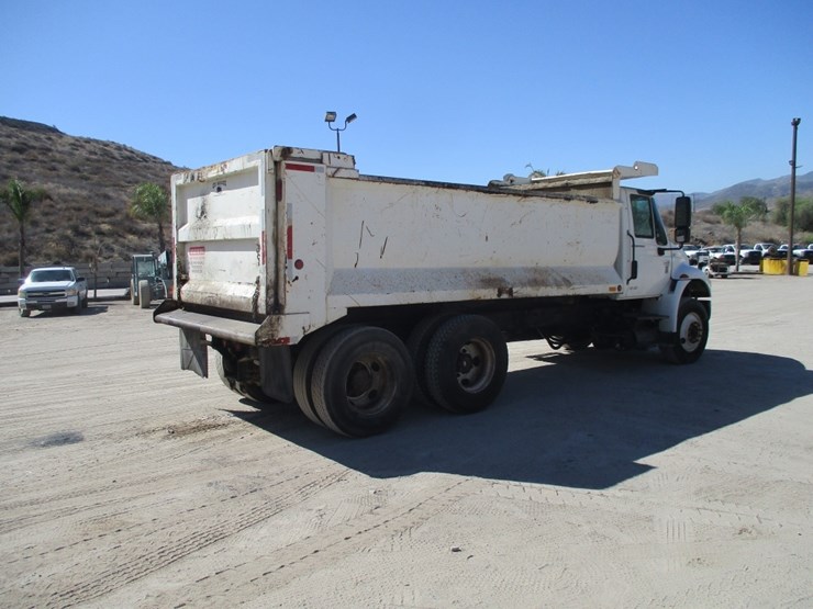 2007-international-durastar-4400-image-3