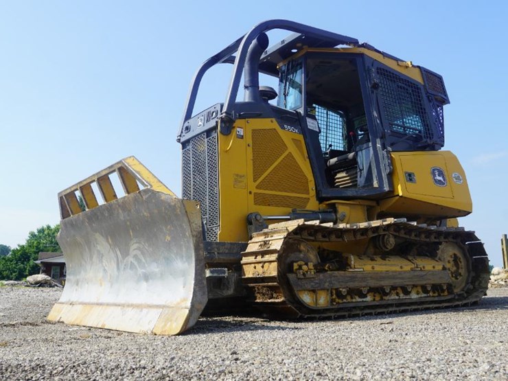 2017-deere-550k-image-8