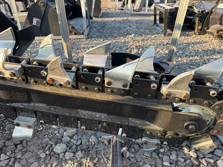 #2010-•-unused-jct-skid-steer-trencher-inv#:-31680-image-7