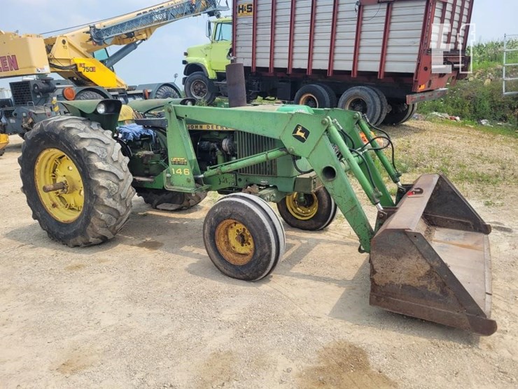 john-deere-2640-image-5