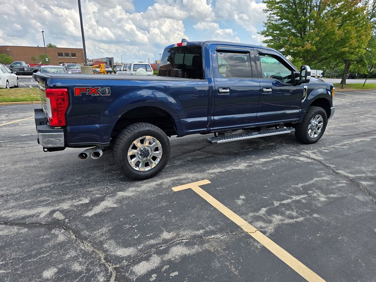 2017-ford-f350-image-29