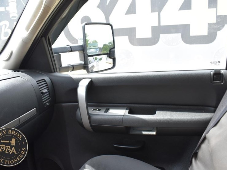 2007-gmc-sierra-2500-image-53