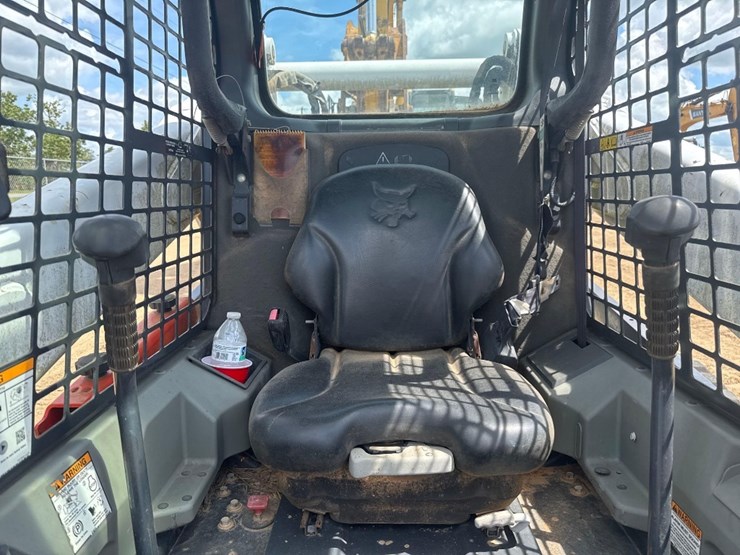 2019-bobcat-t770-image-23