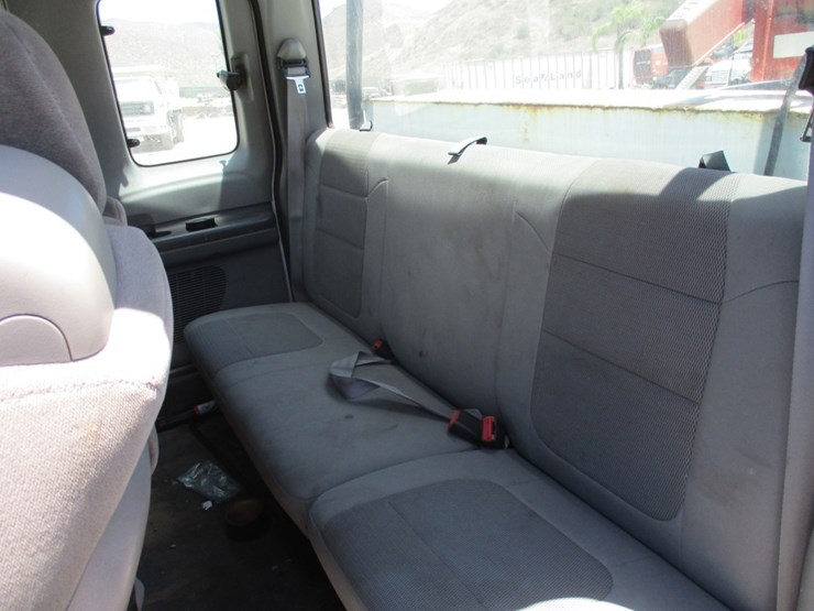 2004-ford-f250-xlt-image-8