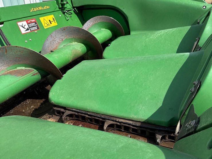 2012-john-deere-608c-image-37