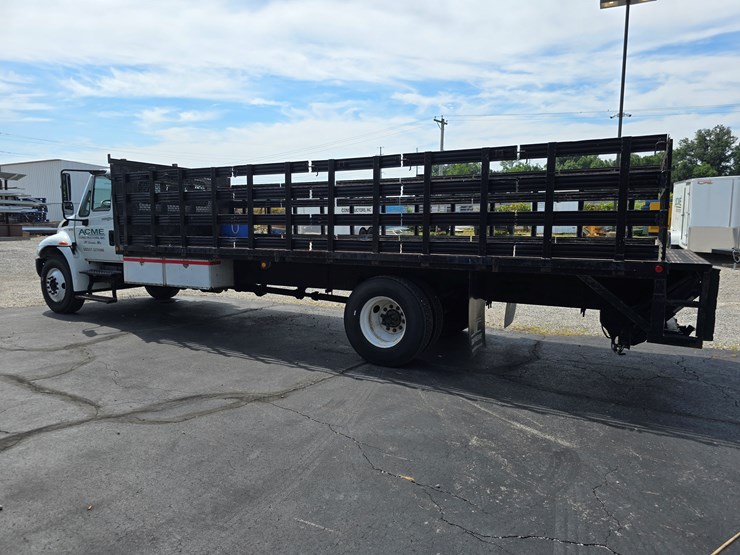 2012-international-durastar-4300-image-14