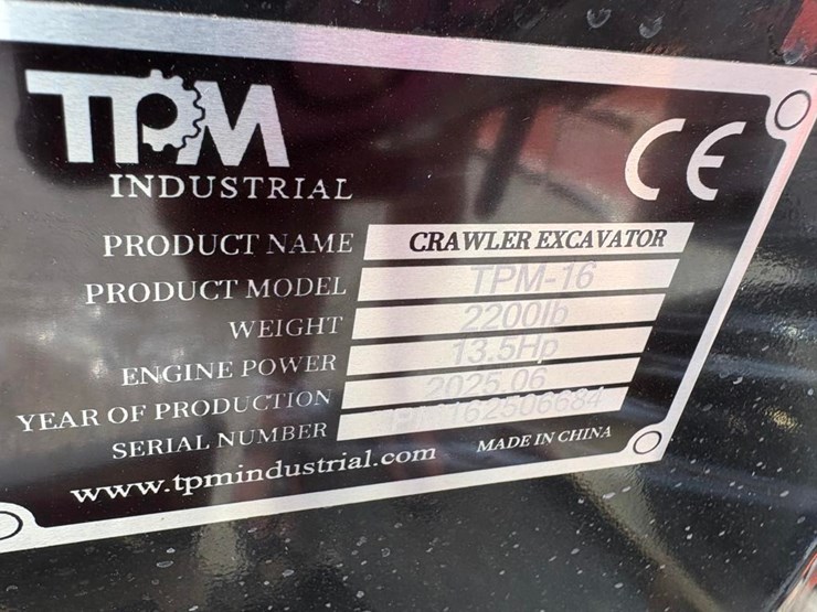 tpm-16-mini-excavator-image-4