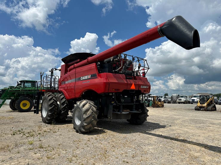 2012-case-ih-7230-image-4