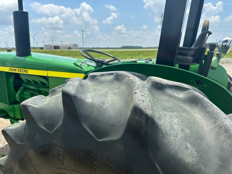 john-deere-2030-image-6