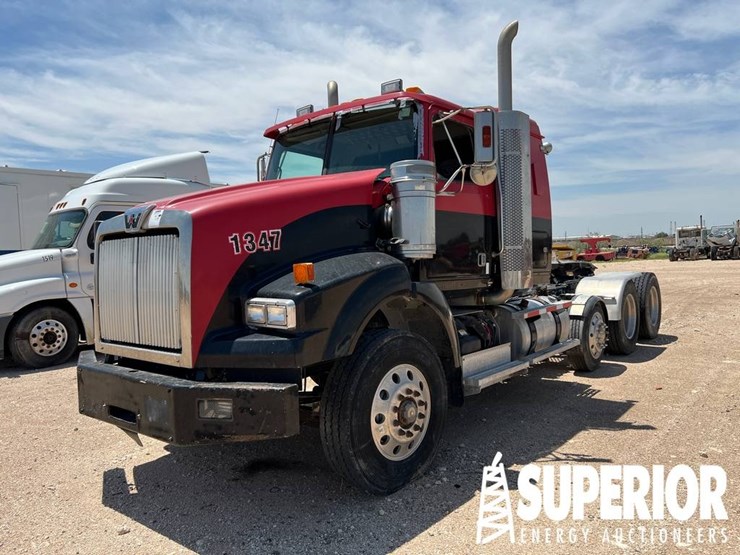 2013-western-star-4900-image-1