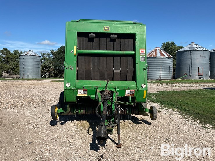 2001-john-deere-567-image-2