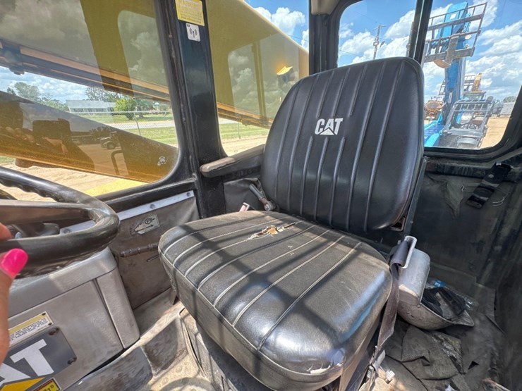 1998-caterpillar-th103-image-19