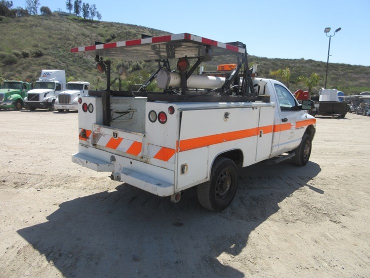 2005-dodge-ram-2500-image-3