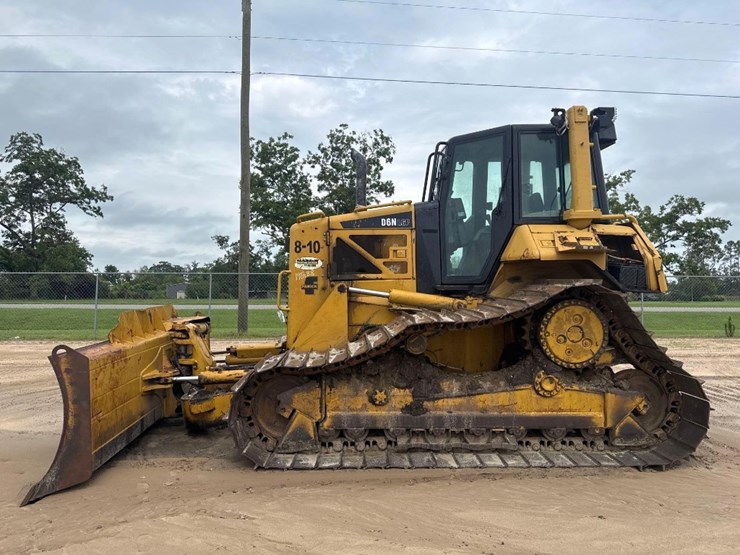 2007-caterpillar-d6n-lgp-image-1