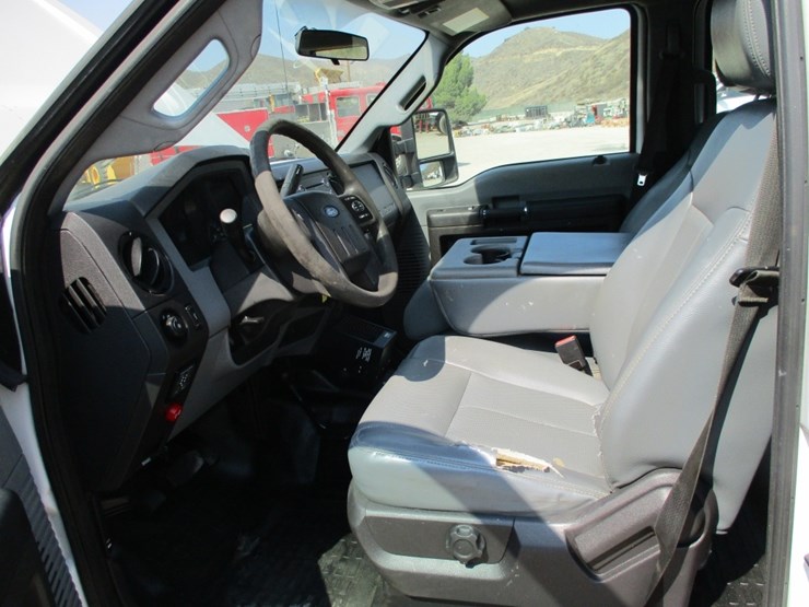 2015-ford-f550-xl-sd-image-6