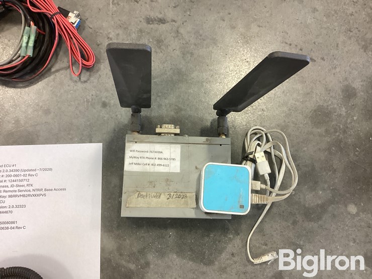 ag-leader-geosteer-receiver-&-ecu-image-17