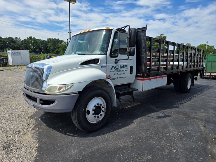 2012-international-durastar-4300-image-3