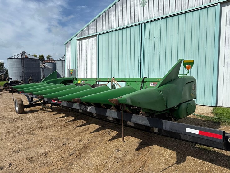 2012-john-deere-608c-image-1