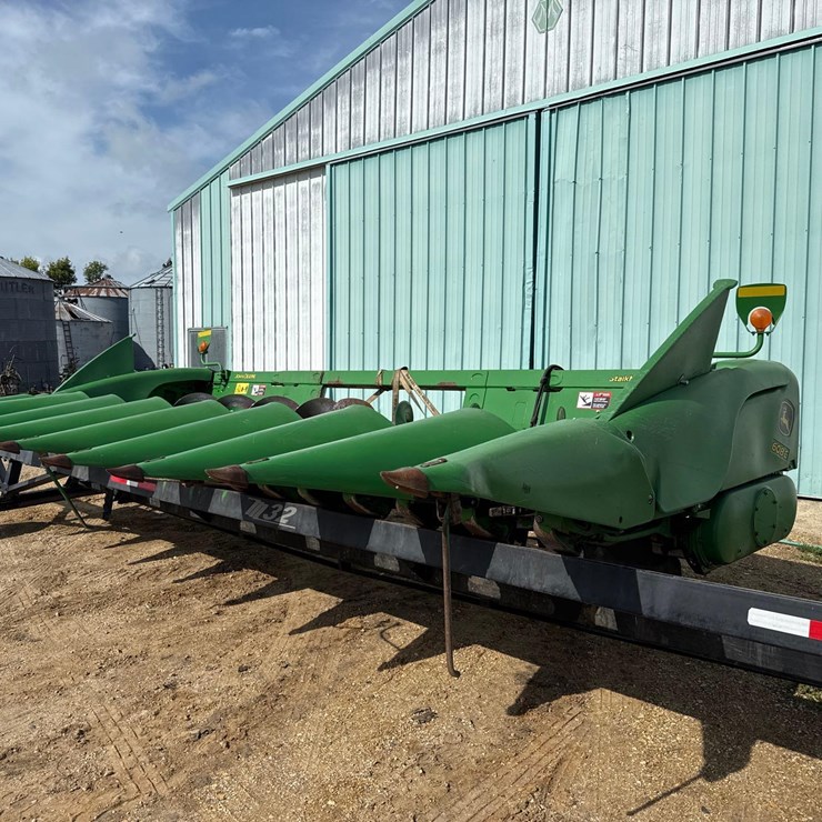 2012 JOHN DEERE 608C