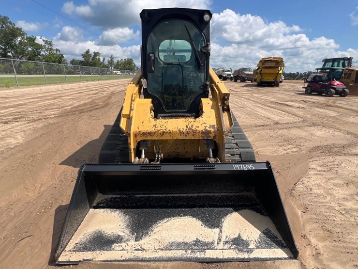 2015-caterpillar-289d-image-7