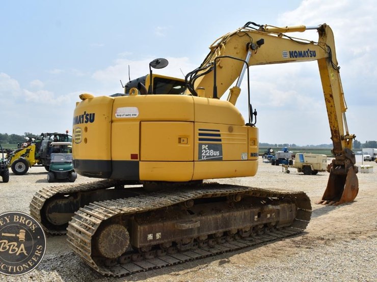 2012-komatsu-pc228us-lc-8-image-29