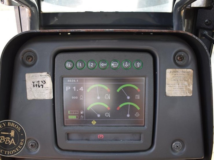 2019-deere-750k-lgp-image-80