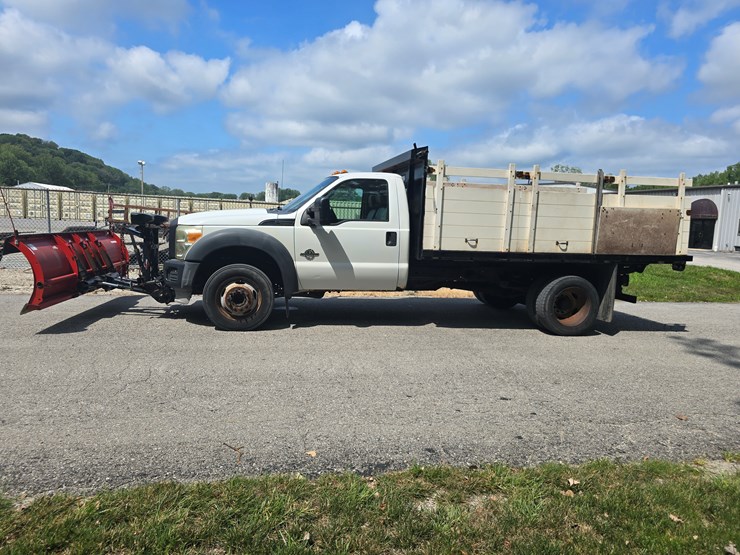 2011-ford-f550-image-9