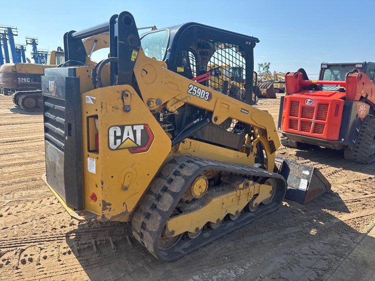 2021-caterpillar-259d3-image-5