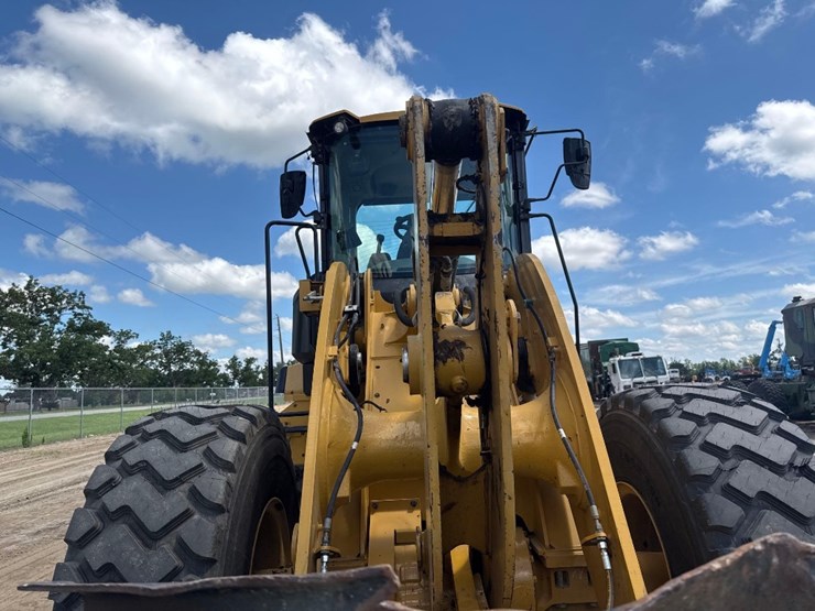 2019-caterpillar-930m-image-19