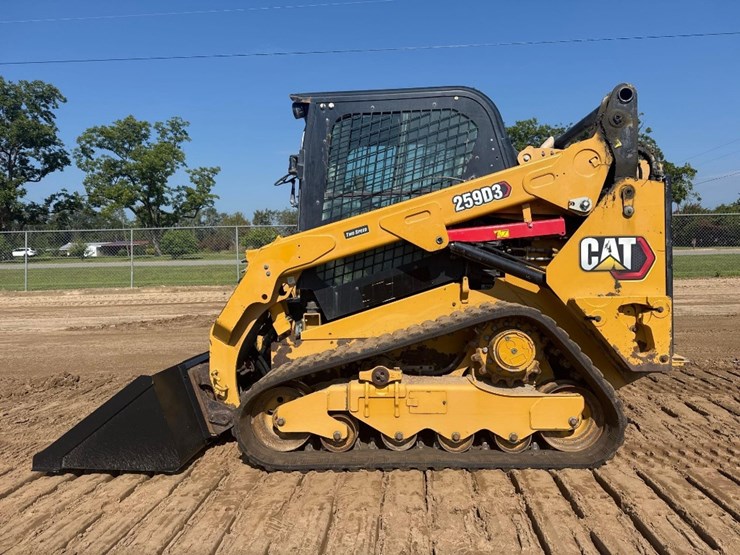 2022-caterpillar-259d3-image-1