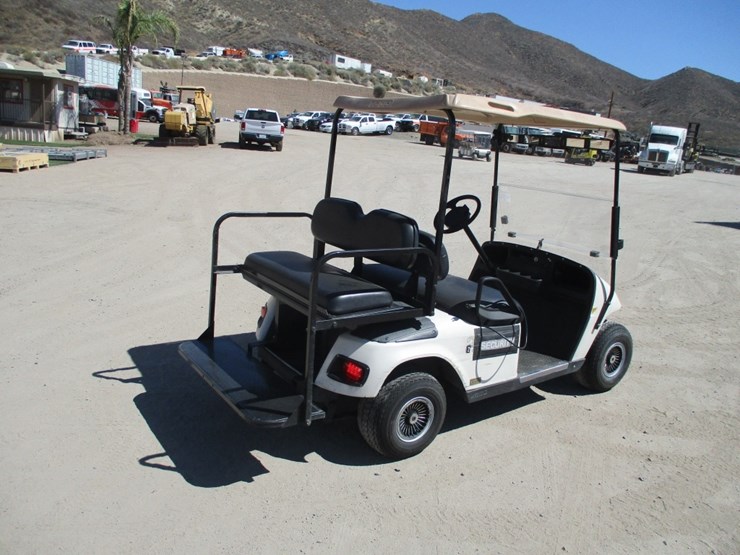 ez-go-golf-shuttle-cart,-image-4
